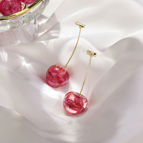 Boucle d'oreille cerise
