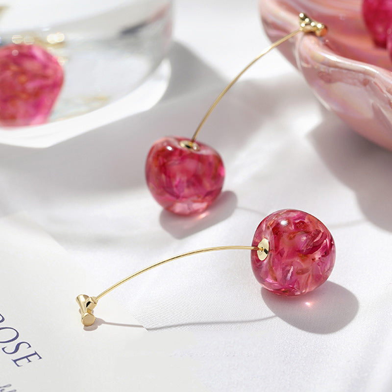 Boucle d'oreille cerise