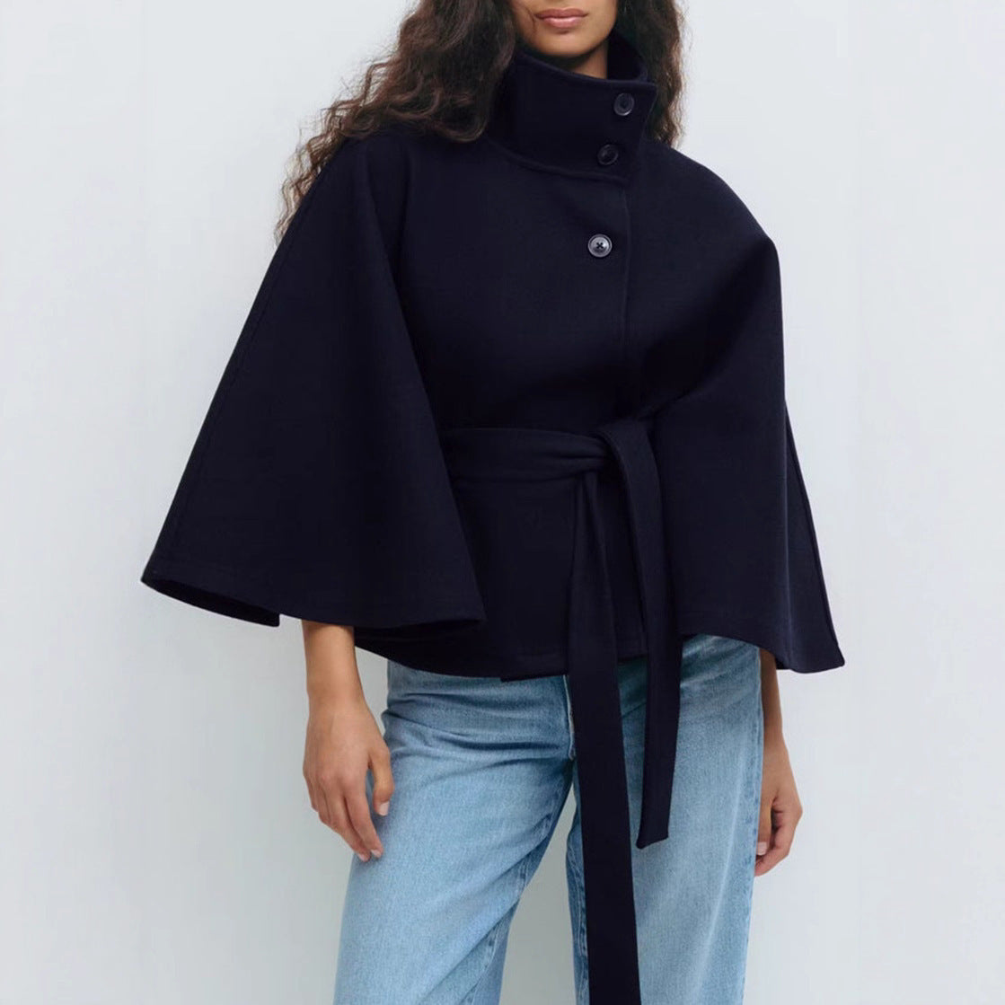 Manteau d'hiver à col montant avec manches chauve-souris