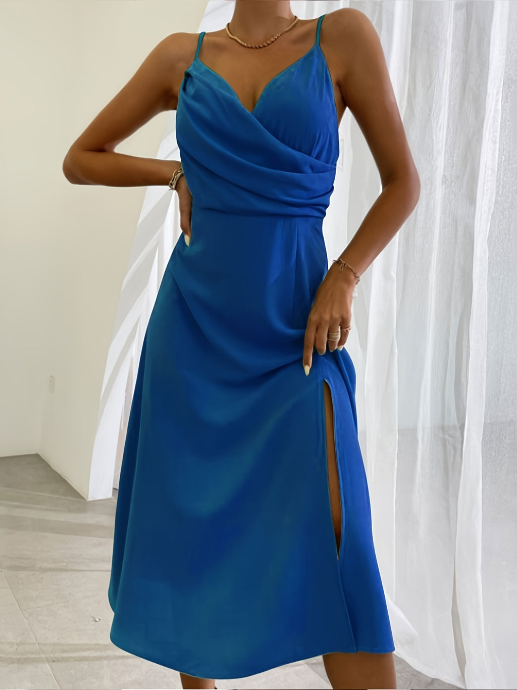 Robe à décolleté en V