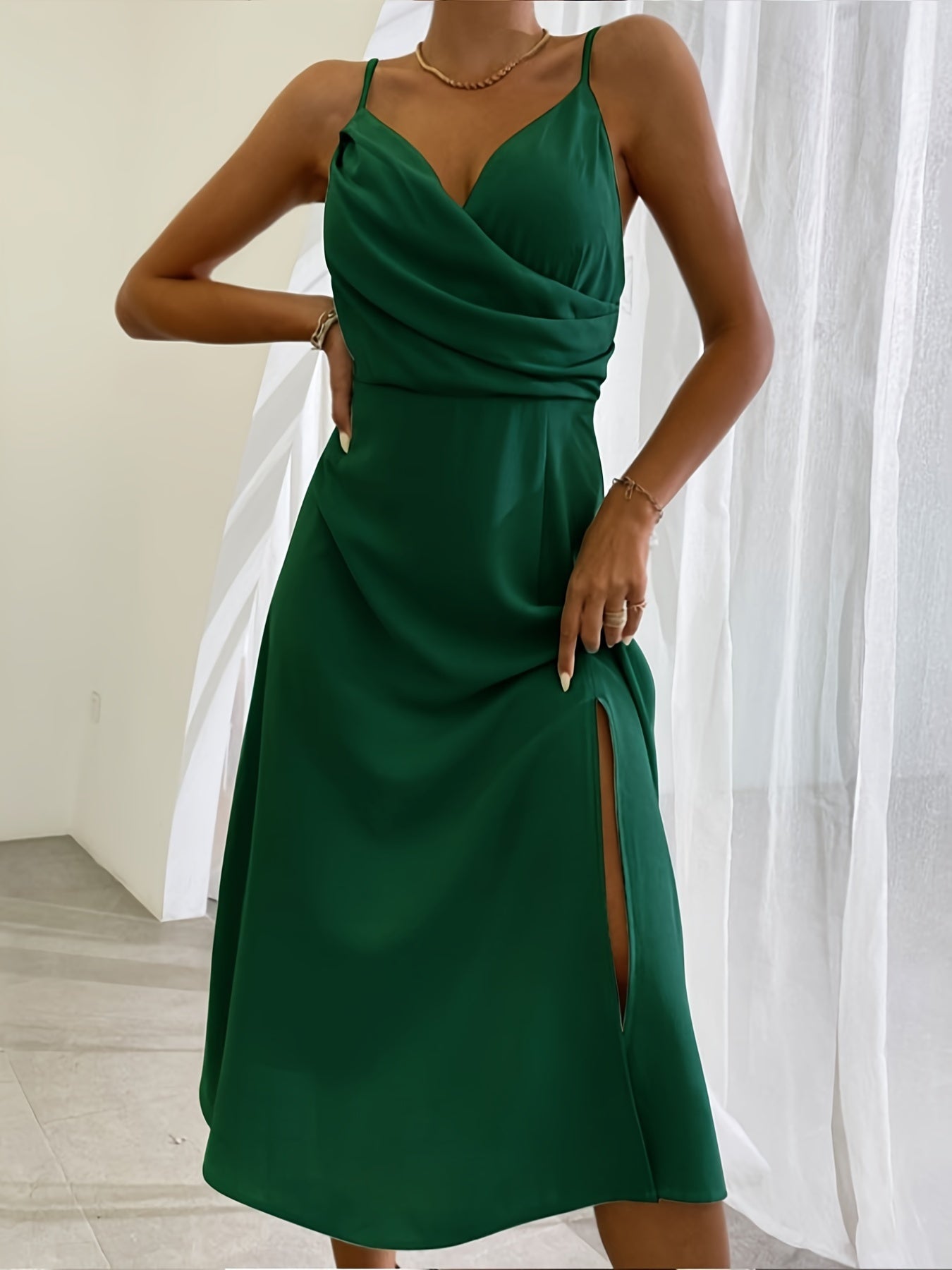 Robe d'été à décolleté en V avec fente, robe sexy et slim à bretelles pour femmes