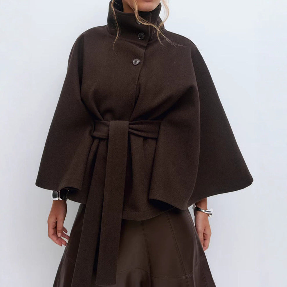 Manteau d'hiver à col montant avec manches chauve-souris
