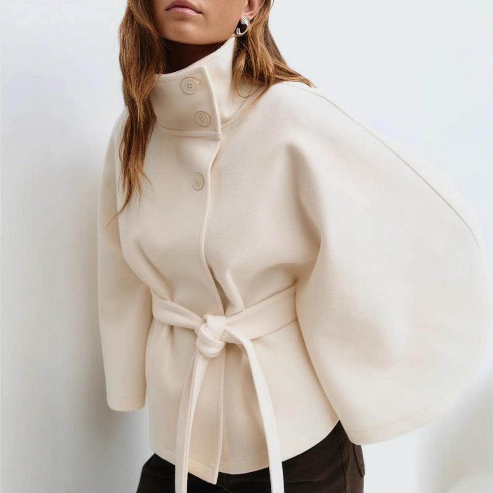 Manteau d'hiver à col montant avec manches chauve-souris
