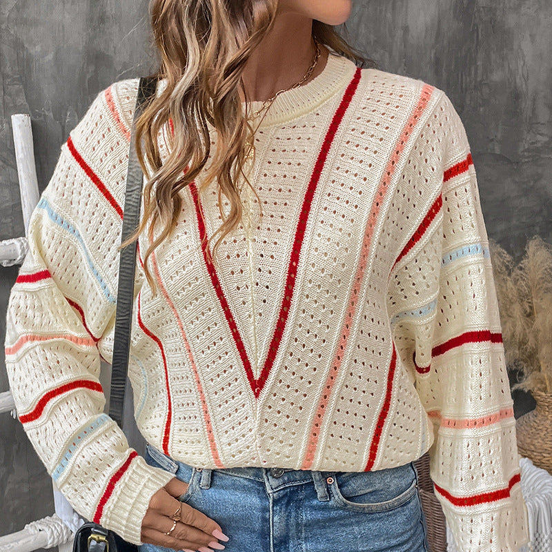 Pull ajouré à rayures en V