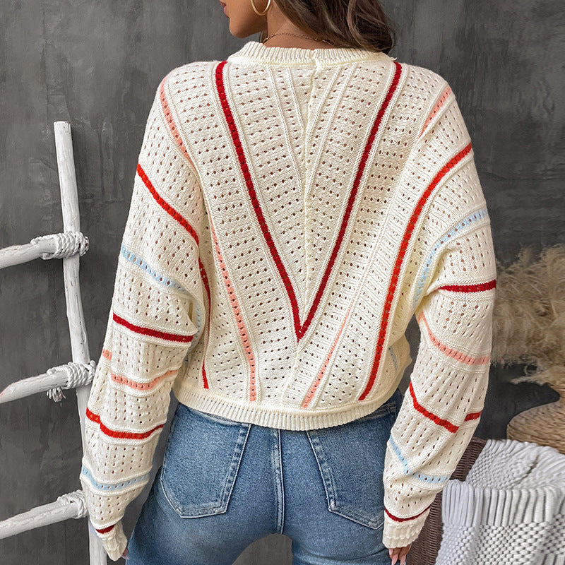 Pull ajouré à rayures en V